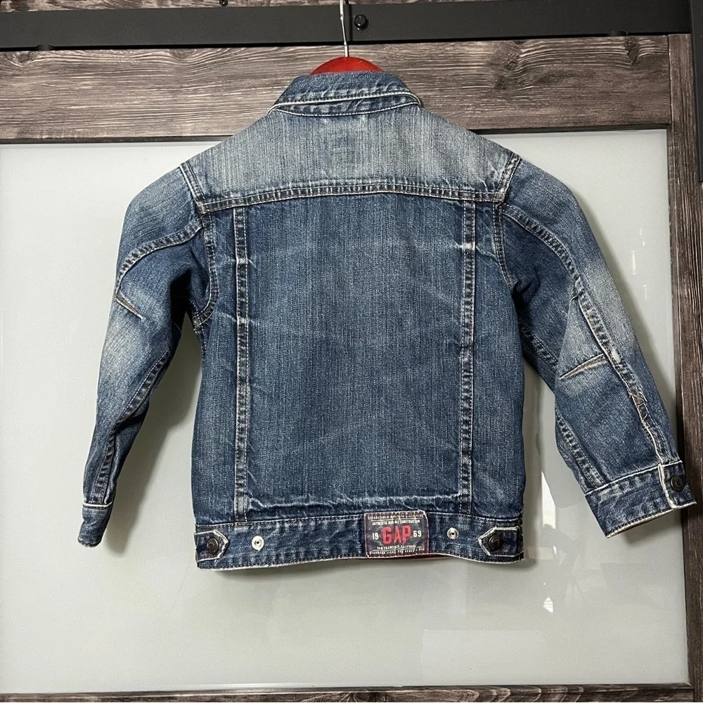 GAP Kids Classic Y2K Blue Jean Jacket Distressed Size XS 4-5 100% Cotton Western
